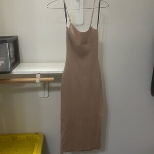 HERA tan dress